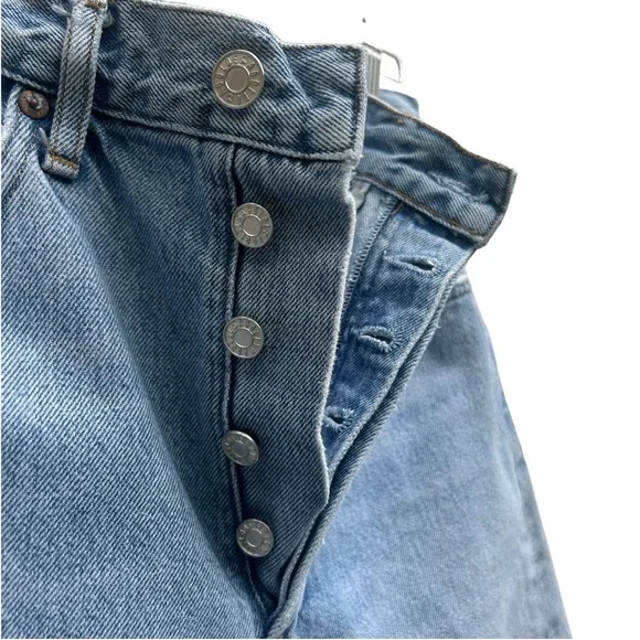 AGOLDE 90's Denim Shorts Size 24 in Blue Riptide High Rise- Bloggers Favorite